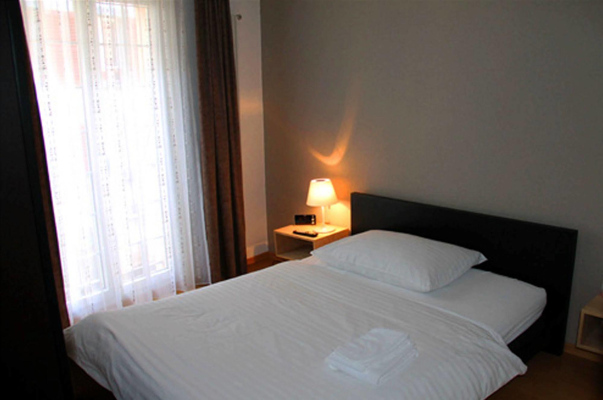 Hotel Les Negociants Vevey Exterior foto
